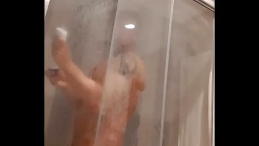 David Cork Turns Up the Heat in Steamy Homemade Gay Fun – Amatuer Style 18+