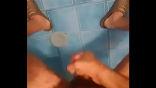 Honduran Hunk Jerks Off in Hot Public Gay Amateur Scene – Steamy Action