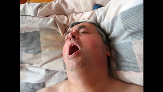 Solo Gay Teen Hits Peak Pleasure With Skillful Hand Job – 18+