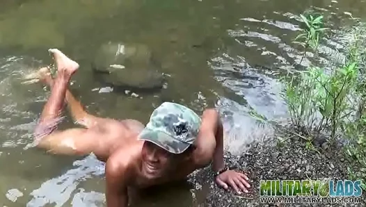 Latin Soldier Jerks Off Under the Sun, Floods Dick With Fresh Load – Outdoor Fun 18+