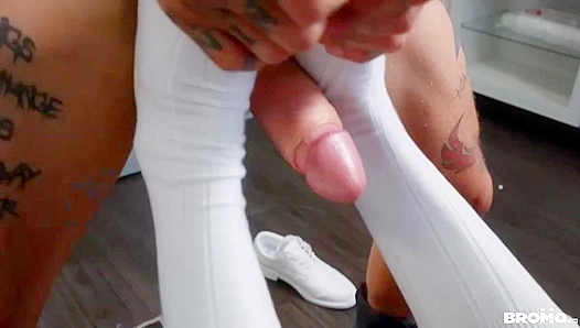 Bo Sinn Takes Control: Rugged Passion Overwhelms Suit-Tied Trent King – Hot Scene