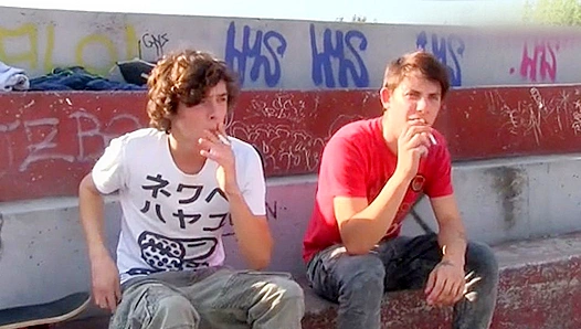 Czech Twink Fire: Steamy Bareback threesome Action – XXX Gay
