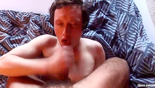 Hung Stud Dominates Horny Amateurs: Big Dick Pleasure for Eager Twinks – XXX Gay