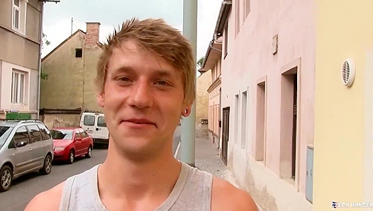 Frat Bro Goes Wild: Czech Guy Fucks Hard Outdoors – XXX Gay