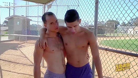 Bareback Heat: Frankie Joe Go Hard in Steamy Anal Action – GayPornX 18+