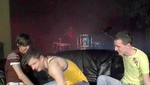 Jeffrey Radden Dominates in Steamy Gay Threesome Action – Triple Trouble 18+