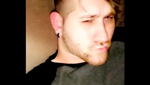 Hot Solo Guys with Massive Cocks Live on Twitch – Join the Steamy Action Now