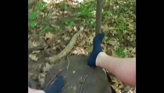 Exposed in Nature: Shaved Twink Takes Load Bareback Outdoors – GayPornWood 18+