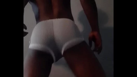 Craving Heat: Steamy Massage Leads to Wild Blowjob Action – GayXXX 18+