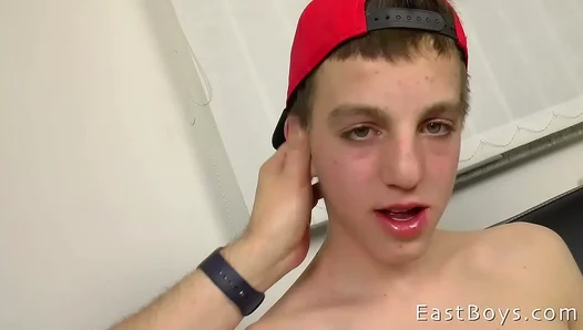 David Hines First Mind-Blowing Blowjob Stuns in College Gay Audition – 18+