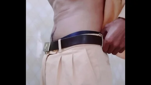Massive-Dick Vietnamese Officer Thrills Local Guy in Steamy Encounter – AmateursExposed
