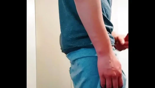 Solo Workout Ends in Explosive Cum Shot – Guy Cums Hard Alone – 18+