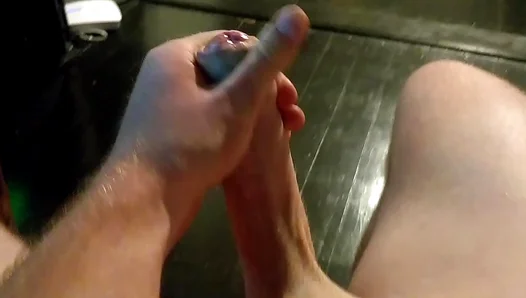 Massive Load Alert! Big-Dick Amateur Jizzes Hard In Solo Session – XclusiveGayPorn