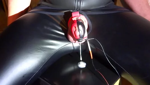 E-Stim Overload: Hands-Free Orgasm Through Chastity in Hardcore BDSM Play – 18+