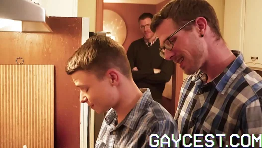 Austins Steamy First Three-Way with Stepdad Daddy – TinyGays 18+