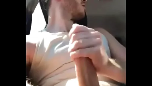 Josh Jakobs Craves Straight Guys Cock in Steamy Amateur Blowbang – XXX