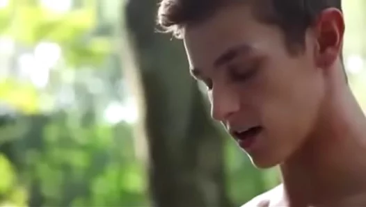 Bareback Romance: Tender Gay Loving Between Young Teens – 18+