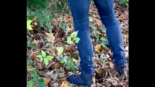 Pissing in Public for a Steamy Outdoor Gay Hookup – Wild Secrets Exposed 18+