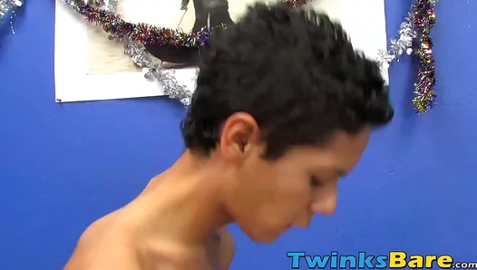 Felix Takes Huge Cock from Boyfriend Liam in Steamy Bareback Scene – GayTwinkX 18+