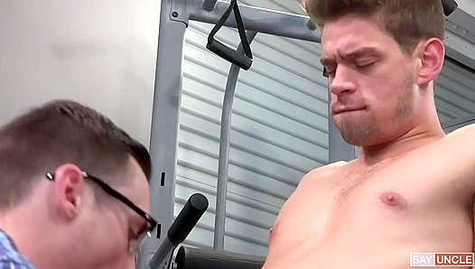 Geeky Josh Cannon Takes Hard Pound from Jock Stud Michael Del Ray – Hot Gay Porn Action