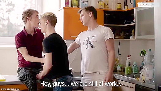 Sneaky Office Heat: Ron Negba Rob Bissets Steamy Quickie – GayXXX