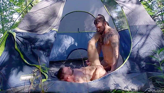 Tent Full of Heat: Kink-Fueled Hookup Between Jeremy Derek – Falcon Studios