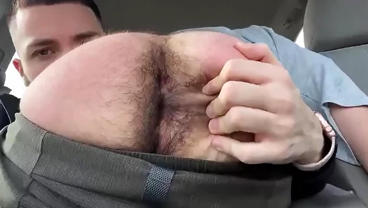 Hands Deep in Heat: Gay Guys Explore Cock Ass in Car – Public Dedo Fun