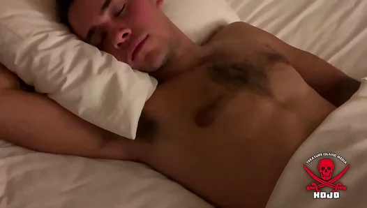 Sleepy Otter Receives Mind-Blowing Hand Job in Steamy Gay Encounter – 18+