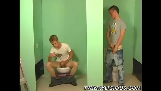 Pale Submissive Craves Hot Glory Hole Blowjobs After Teasing Himself – GayPornHub 18+
