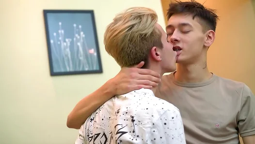 Hot 18YO Stud Craves Daytime Gay Action — Full Steam Ahead! – 18+