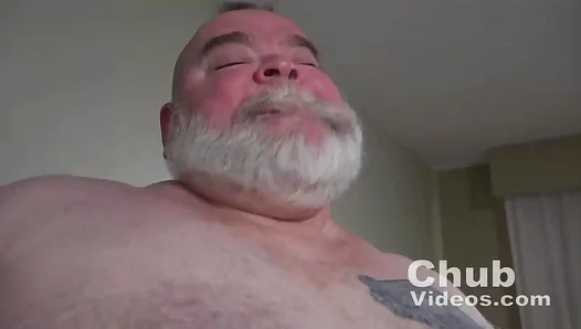 Hairy Bear Sucks Hard Dick in Raw Homemade Blowbang Fun – XXXTales 18+