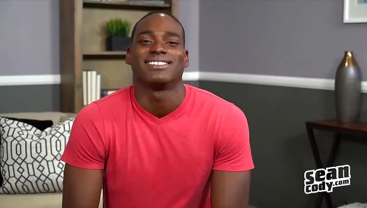 Desmond Surrenders to Muscle Gods Dominance in Steamy Gay Rumble – 18+