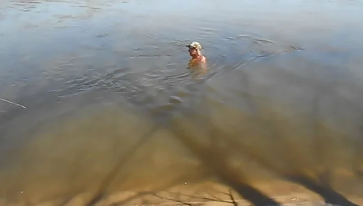 Skinny Dipping Adventure: Hot Naked Guys Brave Icy Des Moines Rapids – 18+