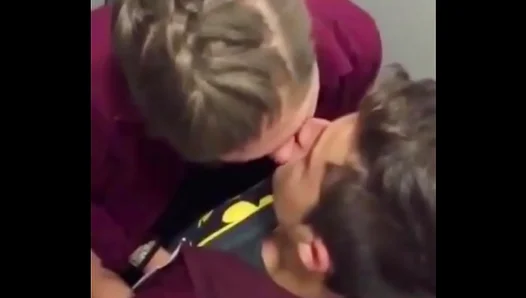 Steamy Public Encounter: Hot Gay Anal Passion Caught On Camera – 18+
