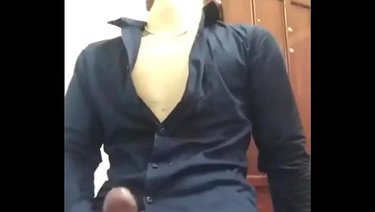 Xuan Truongs Hot Solo Show: Sucking His Own Massive Cock – 18+