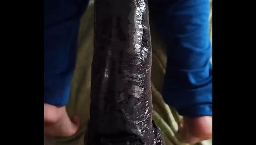 He Cant Get Enough: Amateur Takes Big dildo Deep in Steamy Solo Scene – 18+