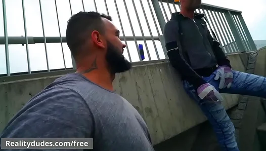 Ivo Kerk Roman Baren Go Head-to-Head in Steamy Public Blow swap – RealityDudes