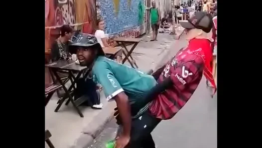 Flamengo Fans Wild Carnival Fuck With Rival Palmeiras Guy – GayFun