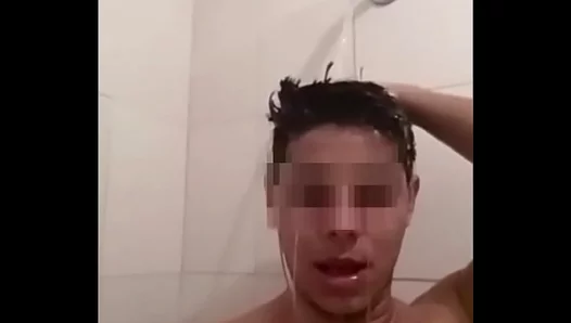 Friends Steamy Shower Confession Goes Wild – Amateur Gay Fun Begins – 18+