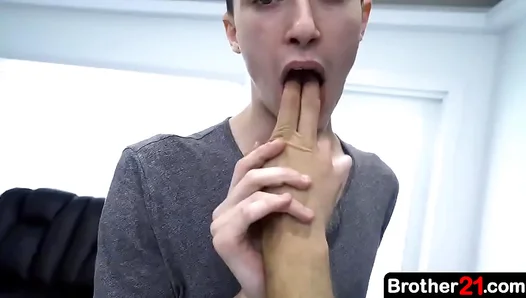 StepBrother Steals Hearts Then Takes Stepson in Steamy Gay Rendezvous – FamilyFantasyX 18+