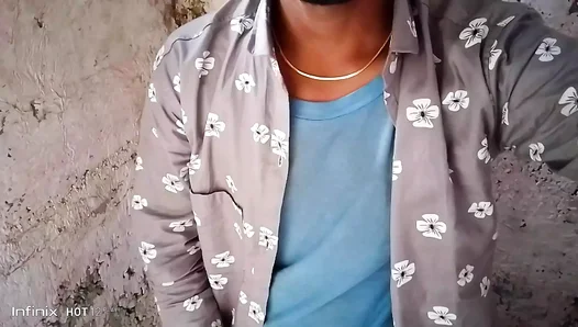 Morning Heat: Young Indian Stud Jerks Off in Steamy Bath Session – 18+