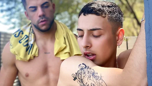 Hunky Cab Driver Takes Control in Steamy Park Rendezvous with Cutie UrielSimon – 18+