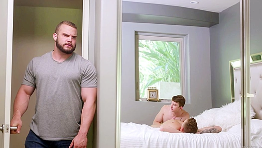 Gunner, Nathan Dax Go Wild in Steamy Neighbor threesome–TinyGays 18+