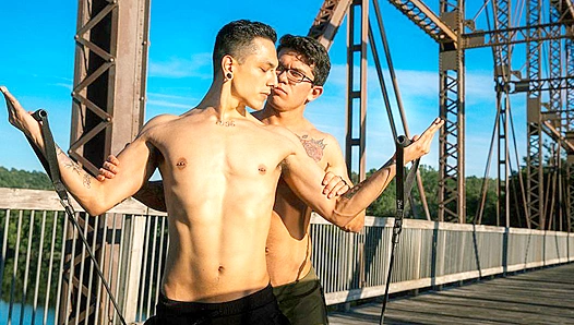 Mateo Clark Go Wild—Steamy Outdoor Sex Under the Sun – CockyBoys 18+