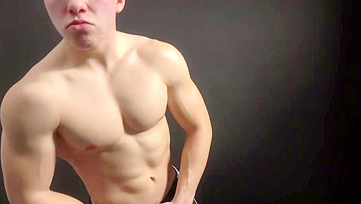 Muscle God Shows Off His Ripped Physique Just For You – EastBoys Seduction
