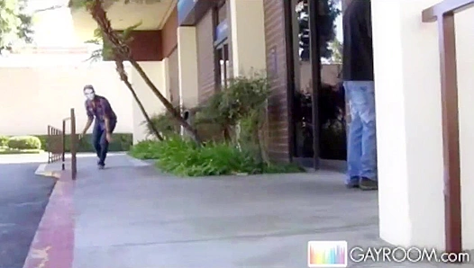 Masked Strangers Forces Passionate Encounter – Pants Down at GayRoom