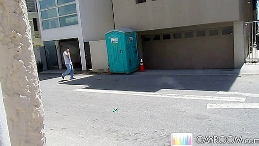 Restroom Encounter: Bold Guy Dominates Horny Cruiser – GayRoom 18+