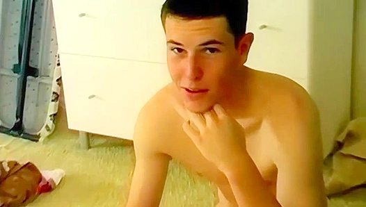 Blonde Stud Takes Massive Load Deep in Ass – BeddableBoys 18+