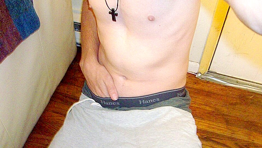 Blake Strips Down – An Honest, Raw Solo Performance That Excites – 18+