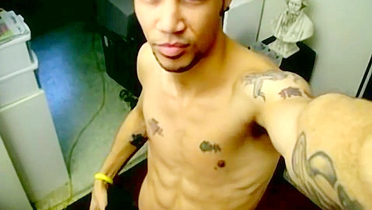 Emanuels Ripped Tattooed Body On Full Display – Pure Masculine Heat